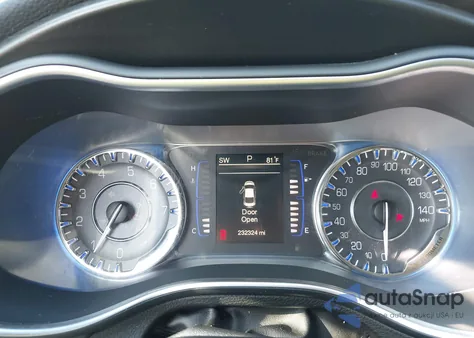 2015 Chrysler 200 Limited из США, поврежденный, VIN 1C3CCCAB8FN690120